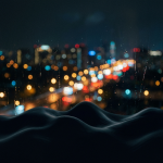 Ночная городская сцена с размытыми огнями и низким румбом для амбиента.