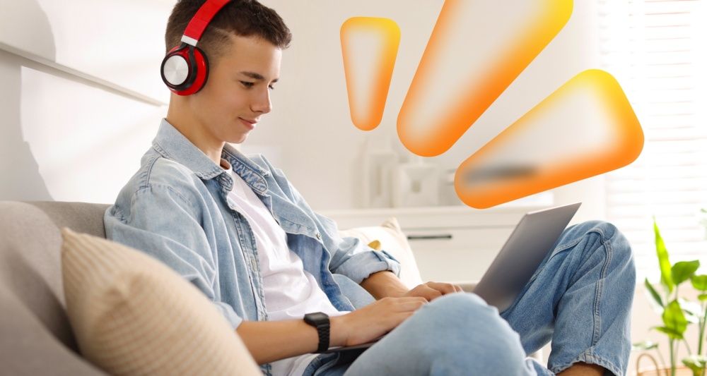 парень слушает музыку